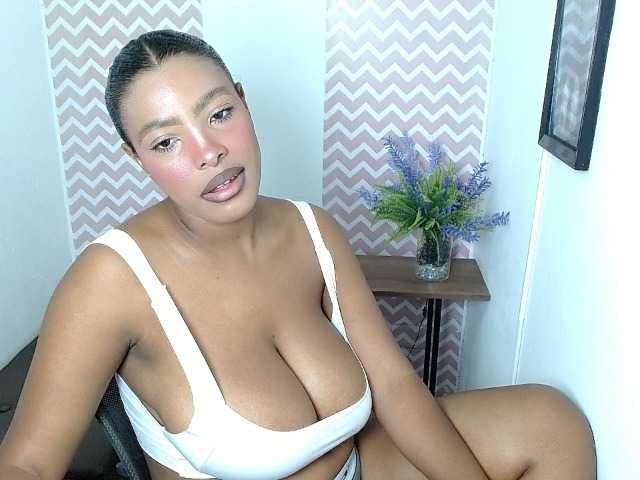 ShantalCarson live webcam show