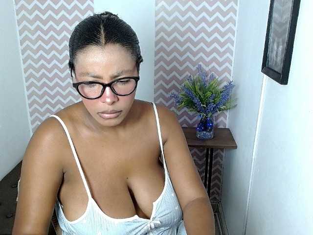 ShantalCarson live cam on BongaCams