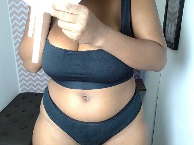 ShantalCarson live cam on BongaCams