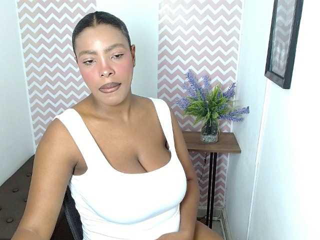 ShantalCarson live cam on BongaCams