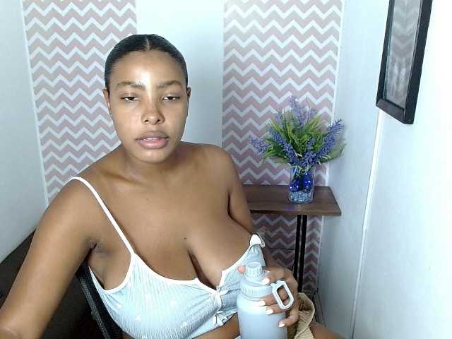 ShantalCarson live cam on BongaCams