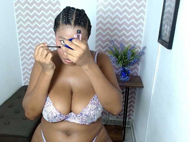 ShantalCarson live cam on BongaCams
