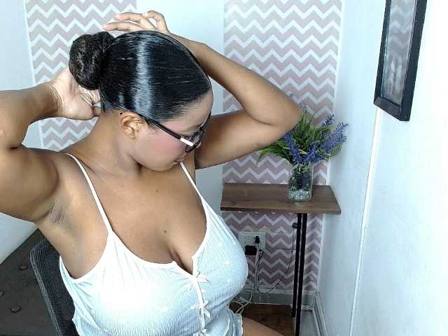 ShantalCarson live cam on BongaCams