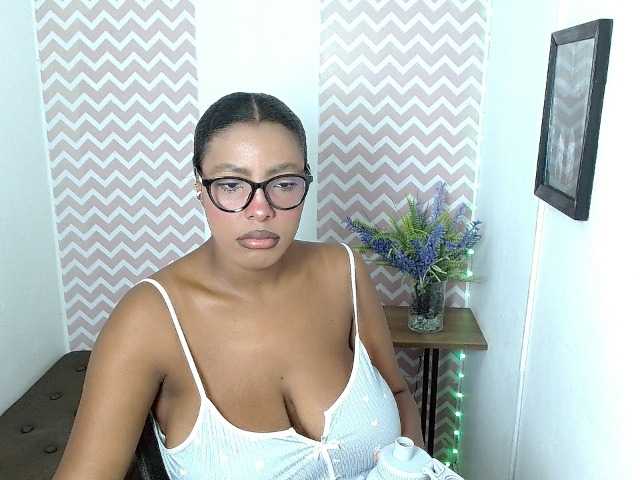 ShantalCarson live cam on BongaCams