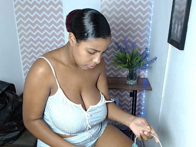 ShantalCarson live cam on BongaCams