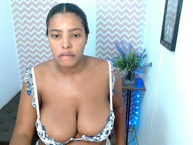 ShantalCarson Live-Cam auf BongaCams