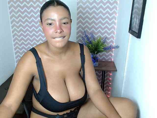 ShantalCarson webcam