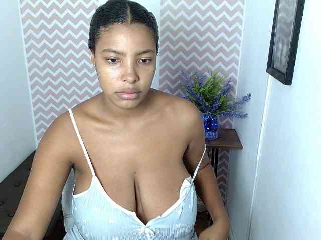 ShantalCarson webcam