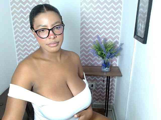 ShantalCarson webcam