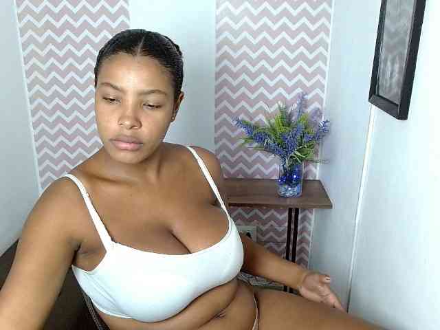 ShantalCarson webcam