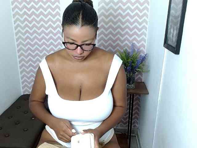 ShantalCarson webcam