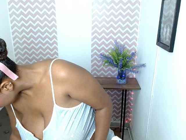 ShantalCarson webcam