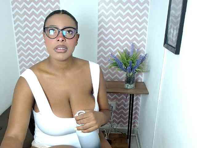 ShantalCarson webcam