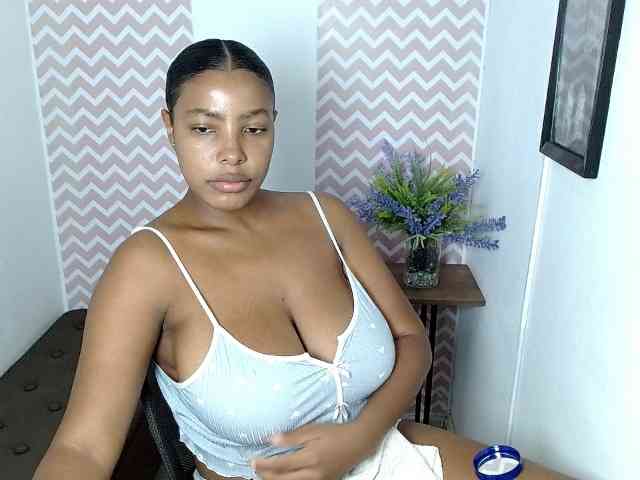 ShantalCarson webcam