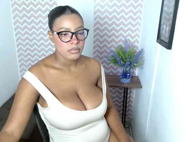 ShantalCarson webcam
