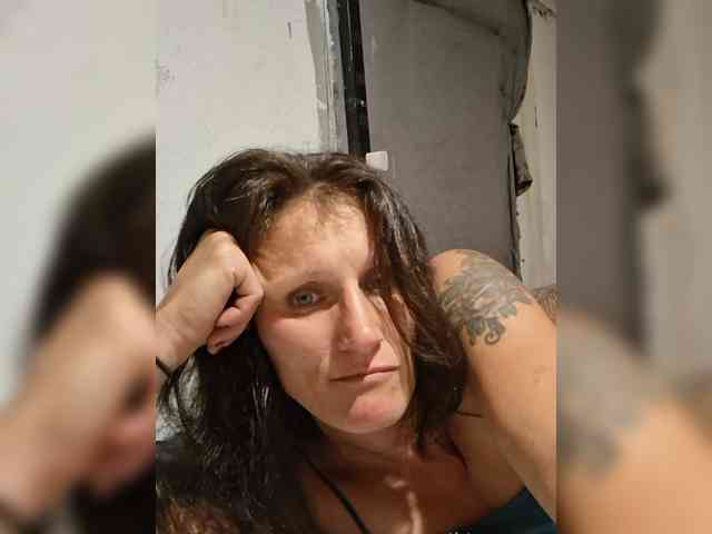 Tastypeach8969 webcam