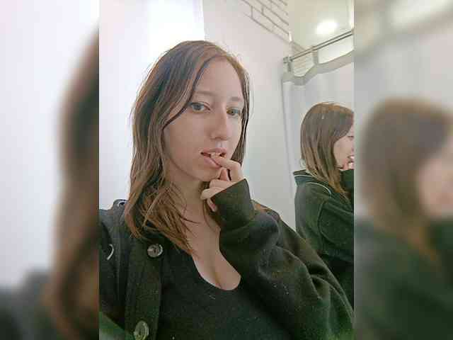 EmySnape webcam