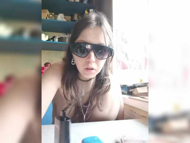 HEXAHEAD Live Cam on BongaCams