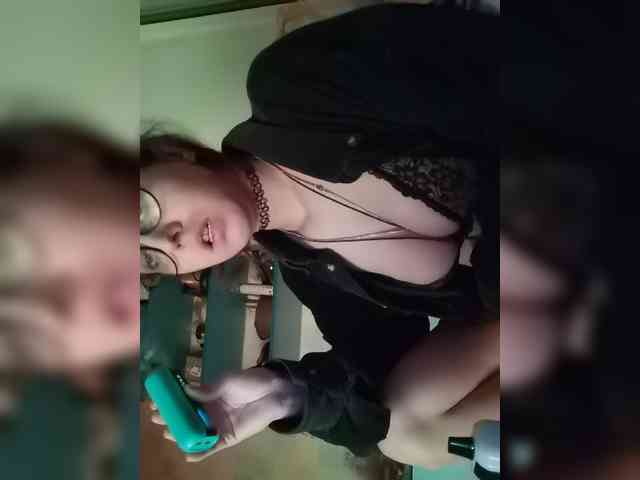 HEXAHEAD Live Webcam on BongaCams