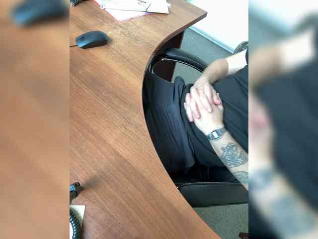 Stoneunder Bongacams live cam