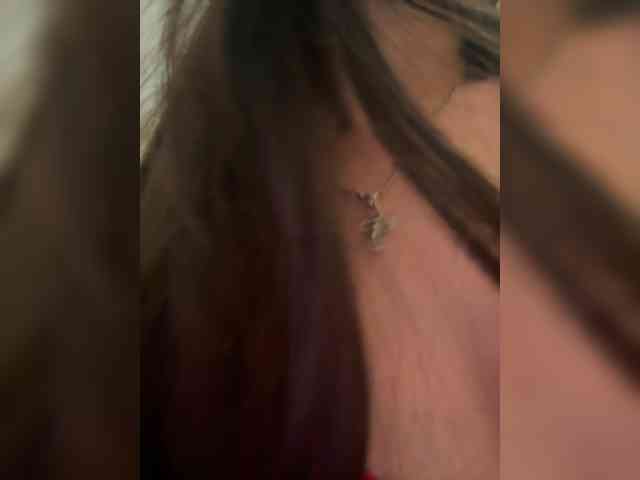 AlisaAres webcam