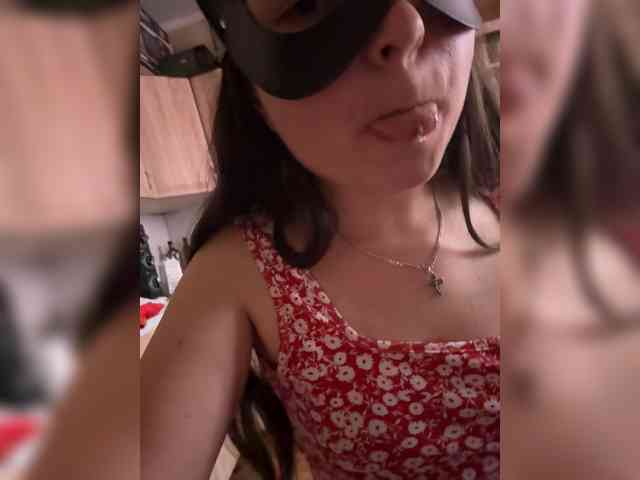 AlisaAres webcam