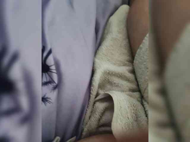 AlisaAres webcam