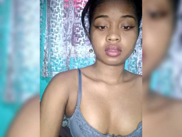 Profile and Statistics for Mireille55 on BongaCams