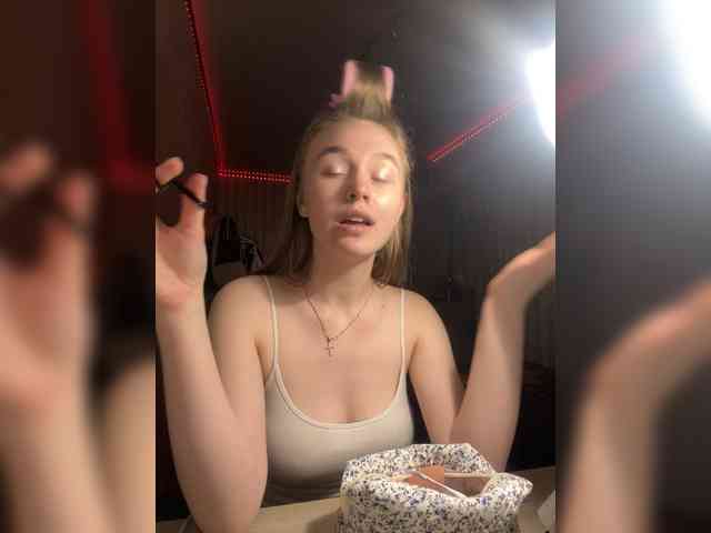 Melissashineee webcam