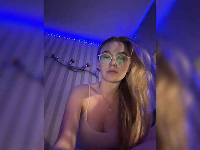 Melissashineee webcam