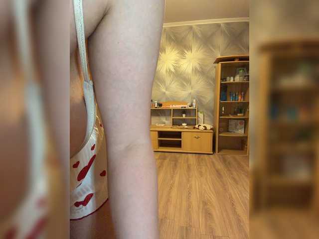 Milana40 live webcam show