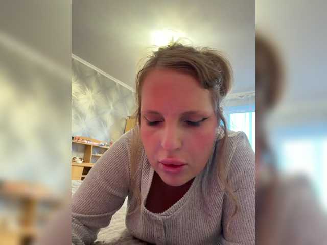 Milana40 live cam on BongaCams
