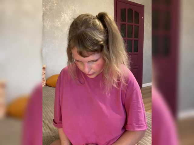 Mila_sisi live cam preview