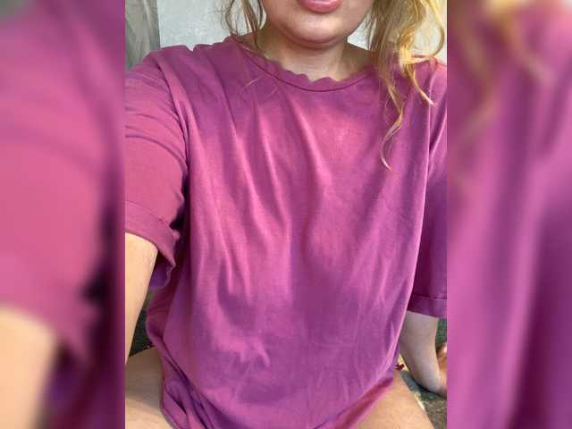Milana40 live cam on BongaCams