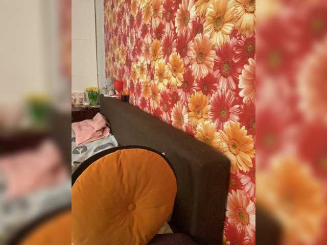 Milana40 live cam on BongaCams