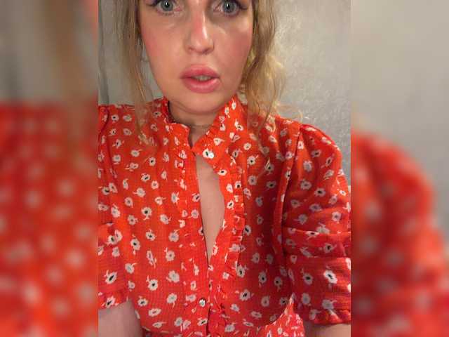 Milana40 live cam on BongaCams