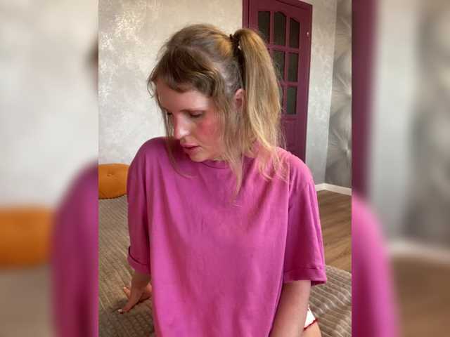 Mila_sisi live cam preview