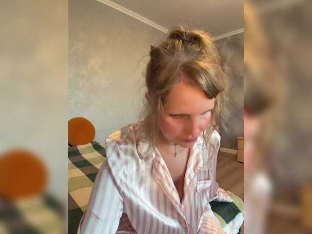 Milana40 live cam on BongaCams