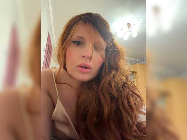 Dasha_Bukina webcam