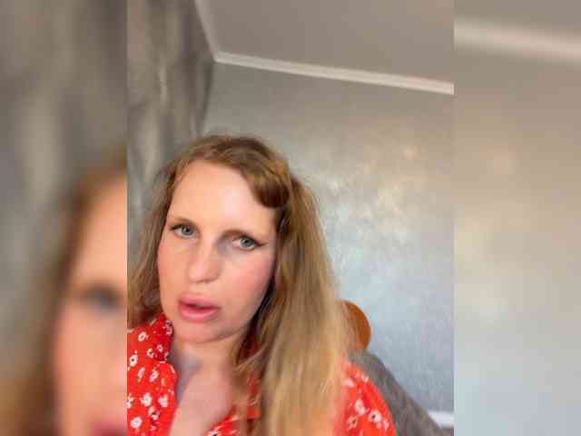 Mila_sisi webcam