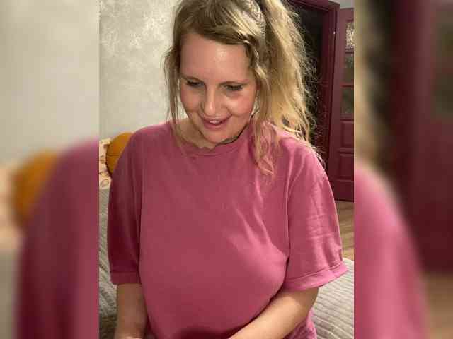 Mila_sisi webcam