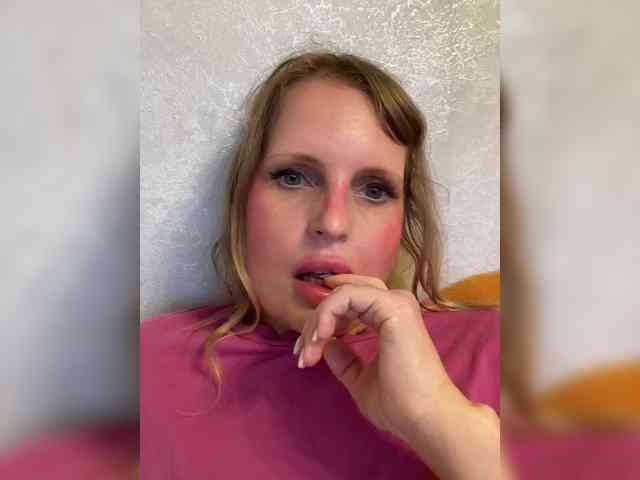 Mila_sisi webcam