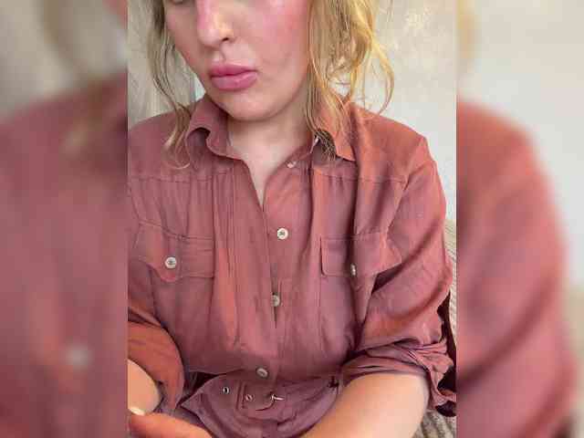 Mila_sisi webcam