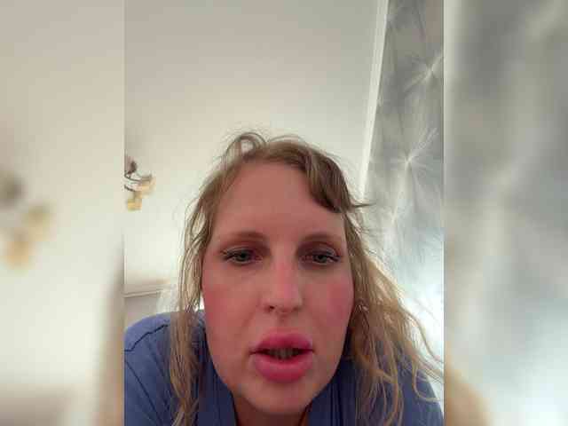 Milana40 Live Webcam on BongaCams