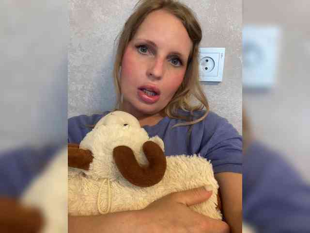 Mila_sisi webcam