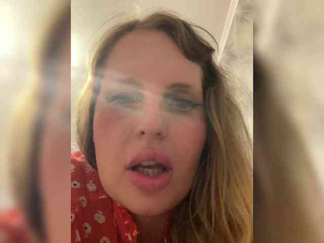 Mila_sisi webcam