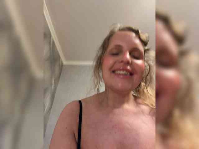 Mila_sisi webcam