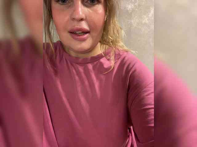 Mila_sisi webcam