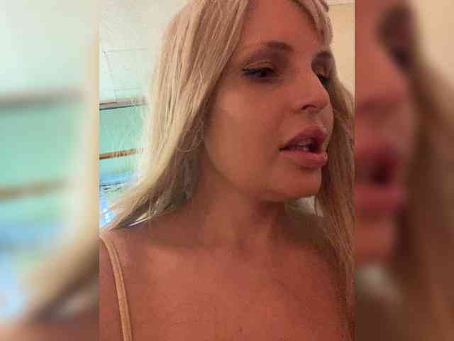 Milena_sisi webcam