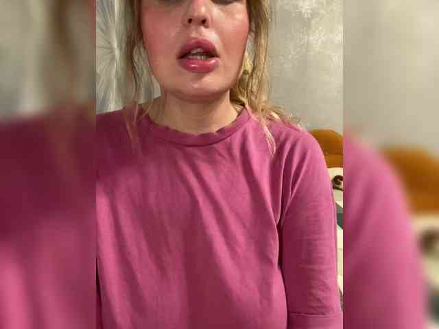 Mila_sisi webcam